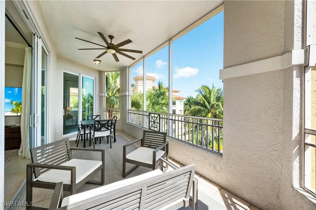 2738 Tiburon Boulevard E Naples FL 34109