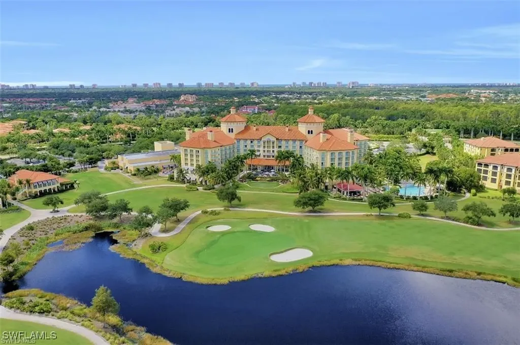 2738 Tiburon Boulevard E Naples FL 34109