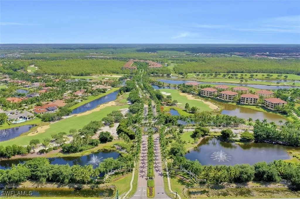 2738 Tiburon Boulevard E Naples FL 34109