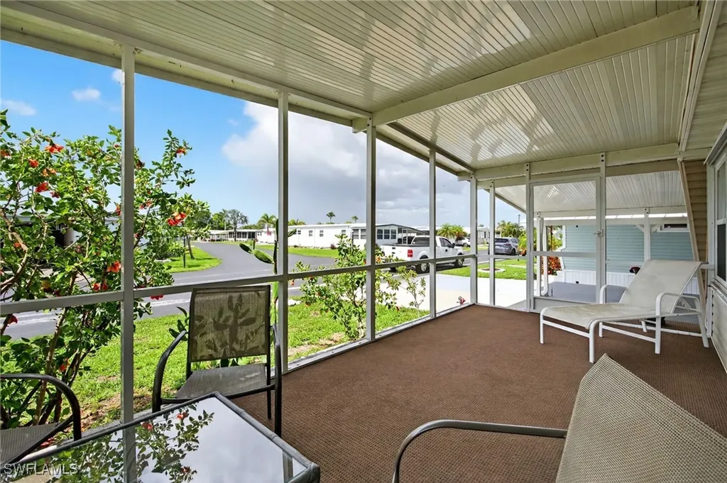 71 Enchanting Boulevard Naples FL 34112