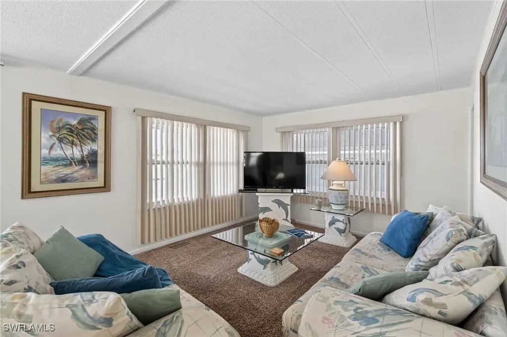 71 Enchanting Boulevard Naples FL 34112