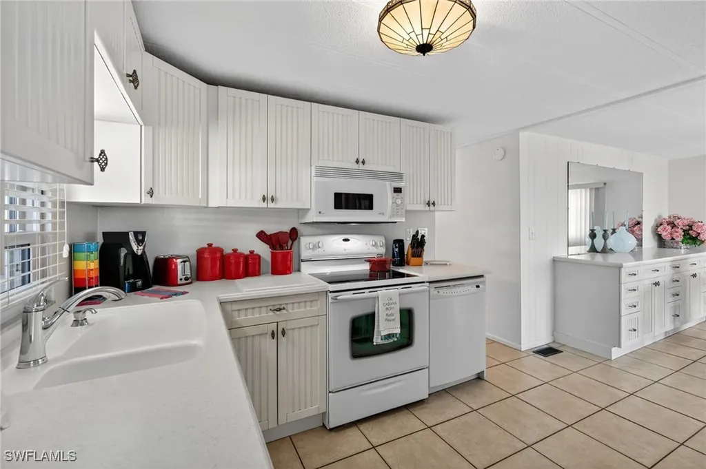 71 Enchanting Boulevard Naples FL 34112