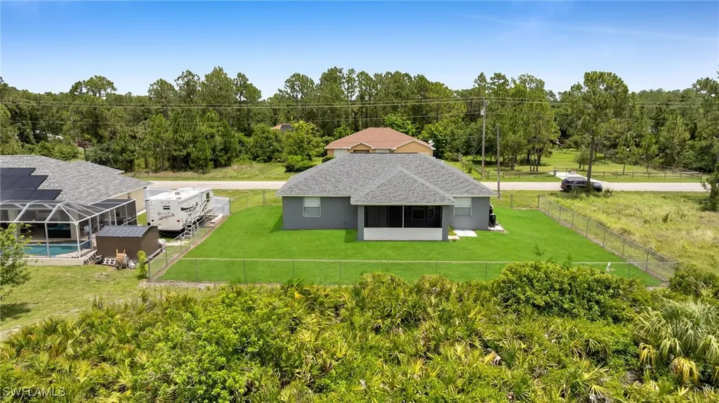 902 E 10th Street Lehigh Acres FL 33972