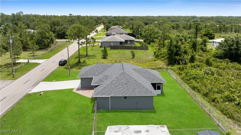 902 E 10th Street Lehigh Acres FL 33972