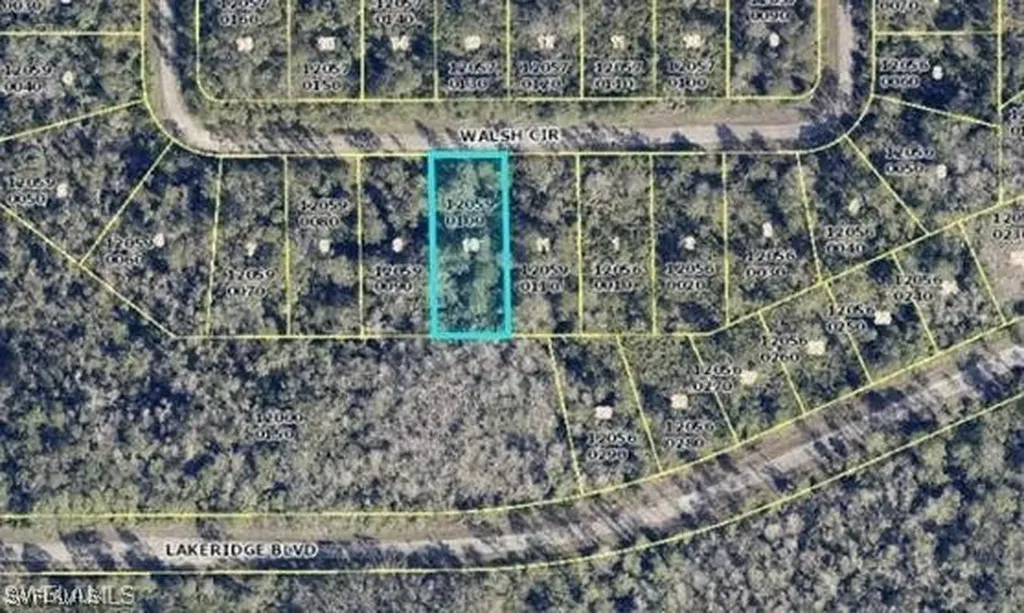 381 Walsh Circle Lehigh Acres FL 33972