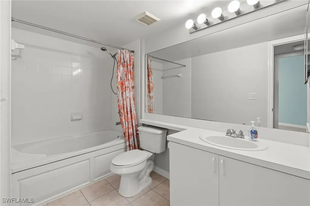8851 Colonnades Court W Bonita Springs FL 34135