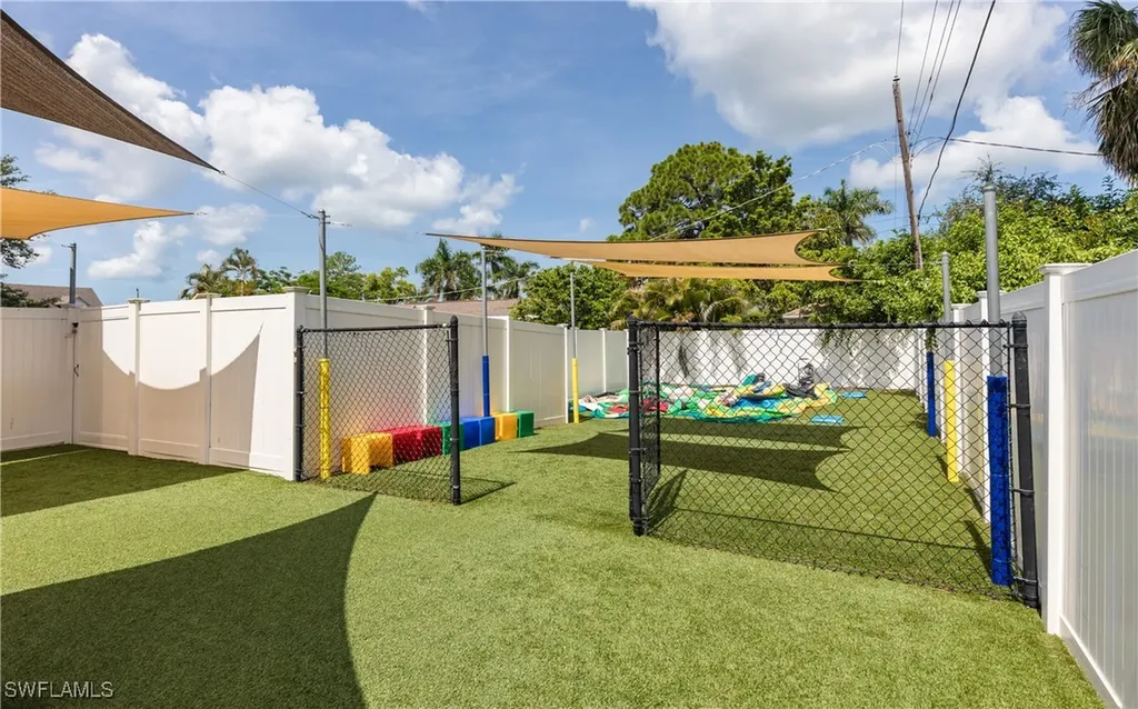 871 100th Avenue N Naples FL 34108