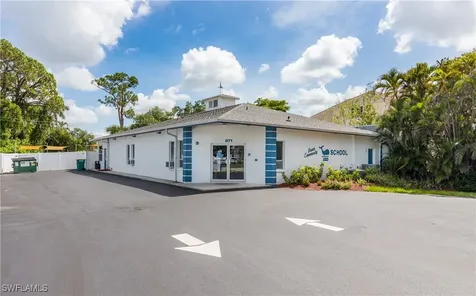 871 100TH Avenue N Naples FL 34108