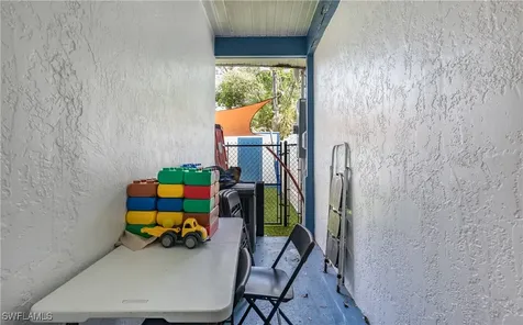 871 100TH Avenue N Naples FL 34108