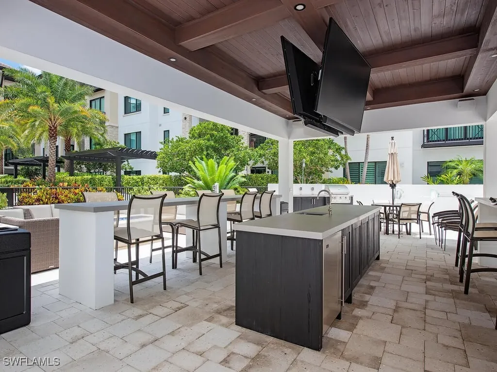 1130 3rd Avenue S Naples FL 34102