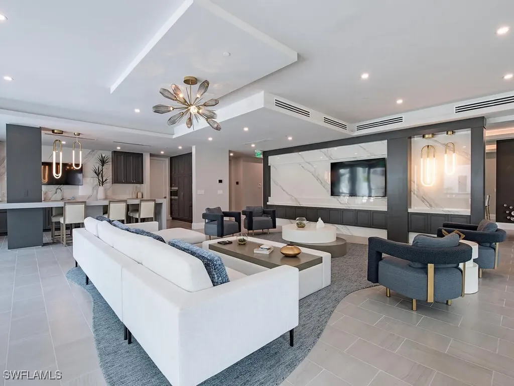 1130 3rd Avenue S Naples FL 34102