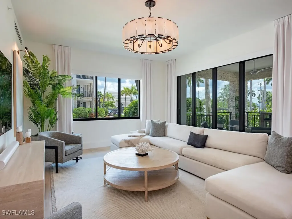 1130 3rd Avenue S Naples FL 34102