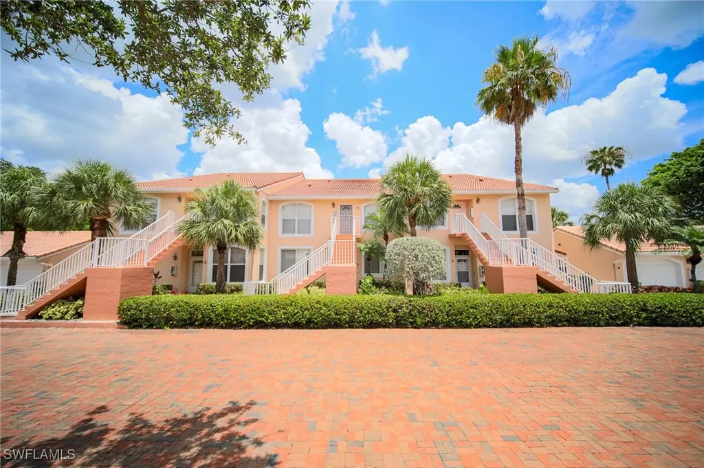 2055 Cascades Drive Naples FL 34112