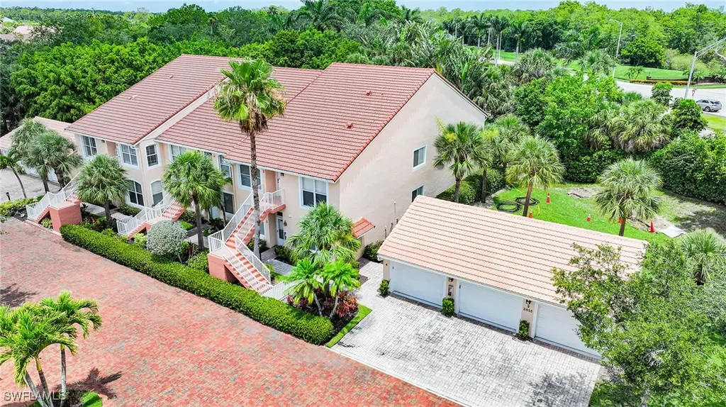 2055 Cascades Drive Naples FL 34112