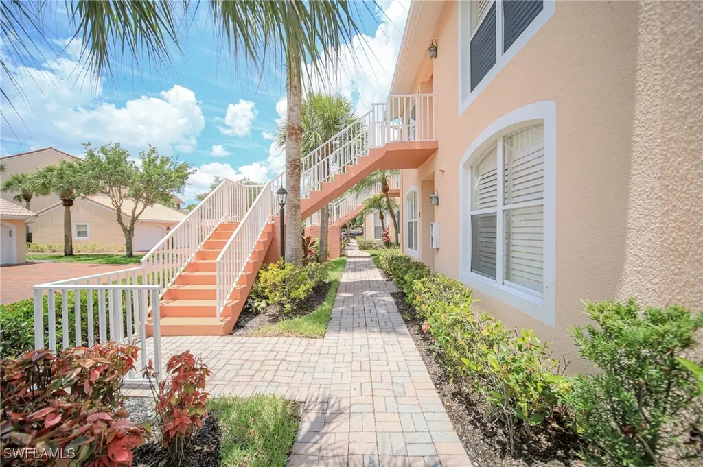 2055 Cascades Drive Naples FL 34112