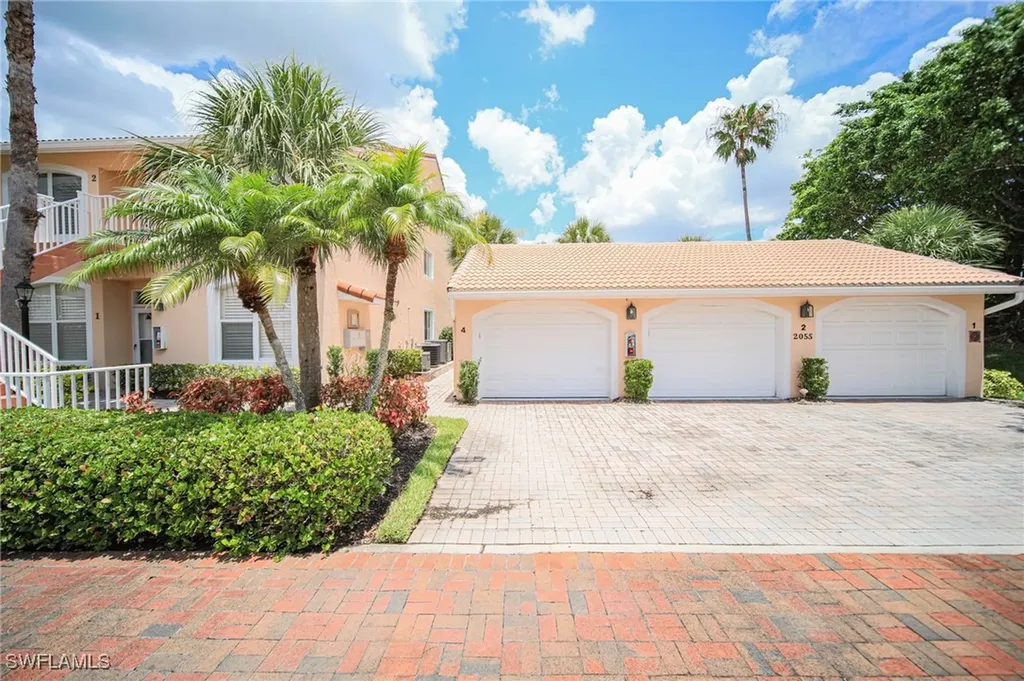 2055 Cascades Drive Naples FL 34112