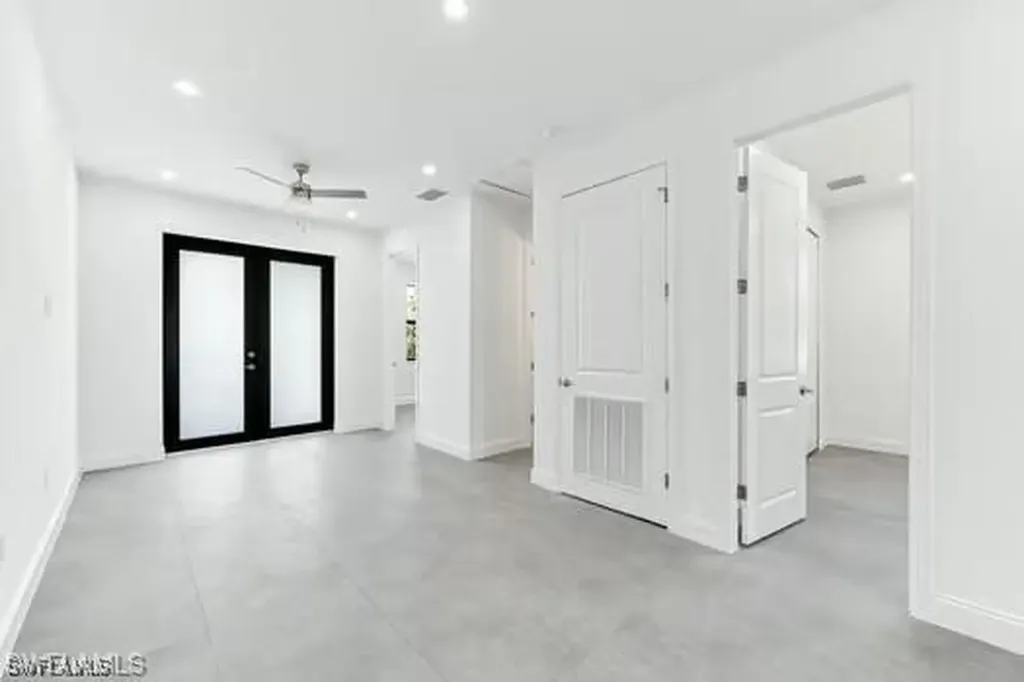 11671 Pawley Avenue Bonita Springs FL 34135