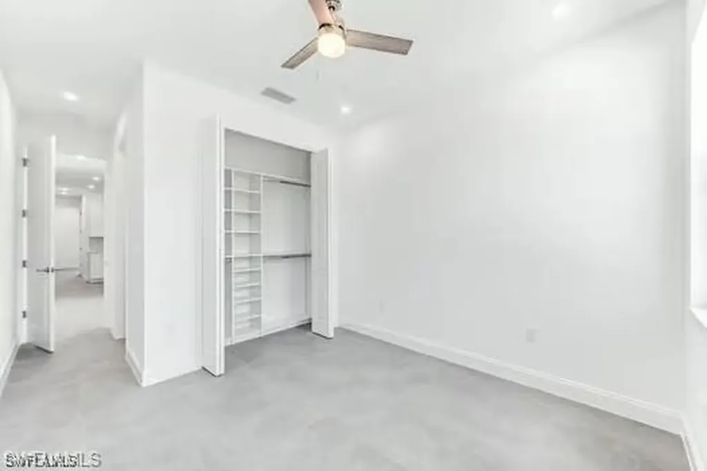 11671 Pawley Avenue Bonita Springs FL 34135