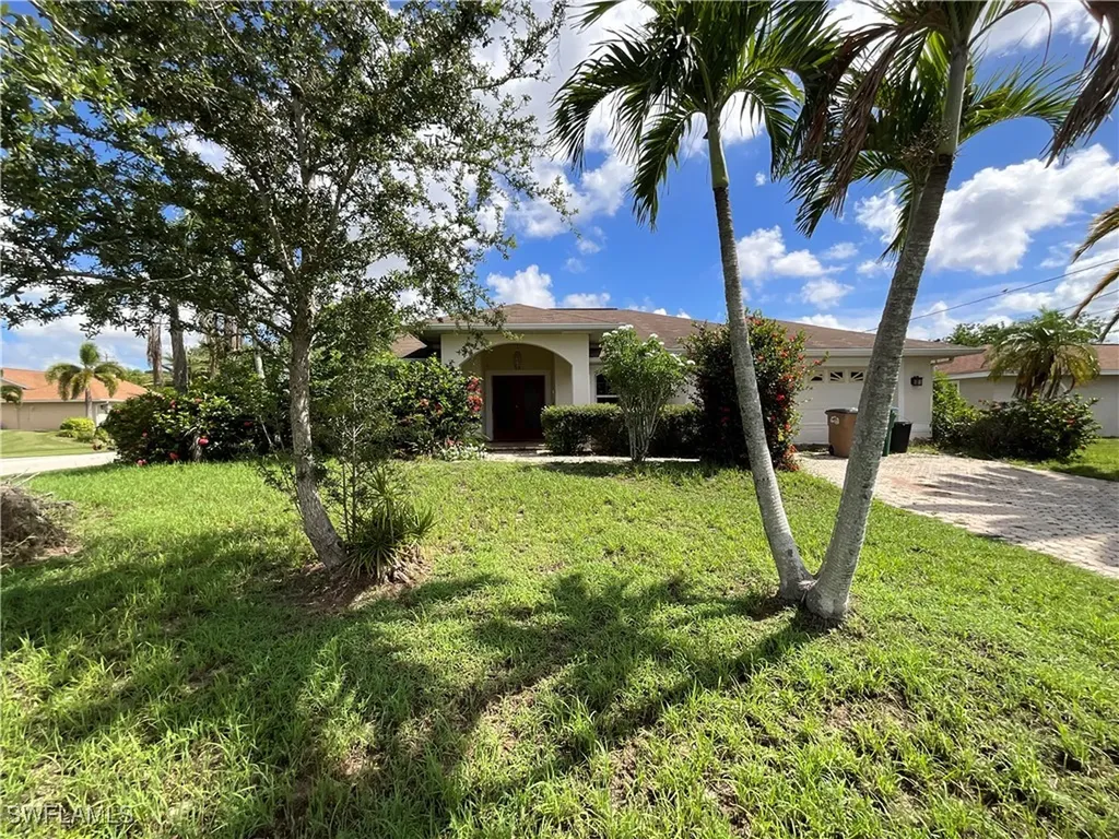 2117 SE 9th Terrace Cape Coral FL 33990