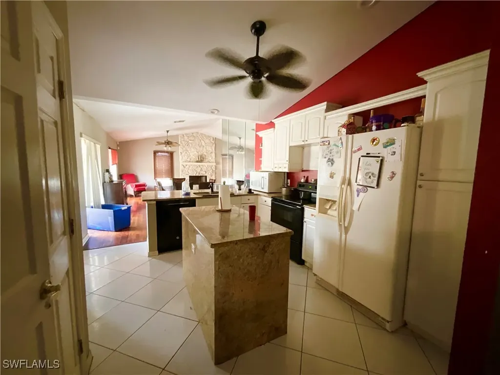 2117 SE 9th Terrace Cape Coral FL 33990
