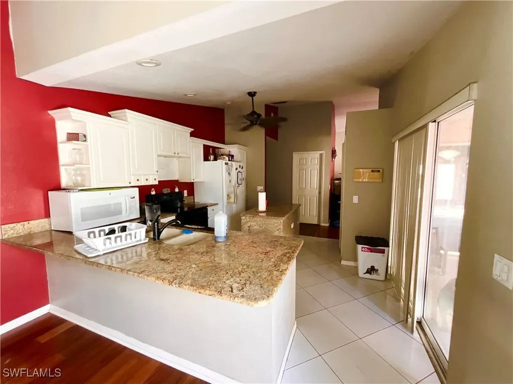 2117 SE 9th Terrace Cape Coral FL 33990