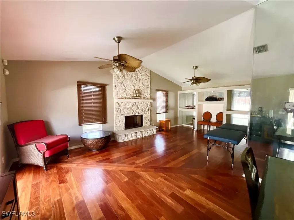 2117 SE 9th Terrace Cape Coral FL 33990