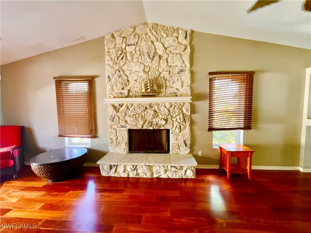 2117 SE 9th Terrace Cape Coral FL 33990