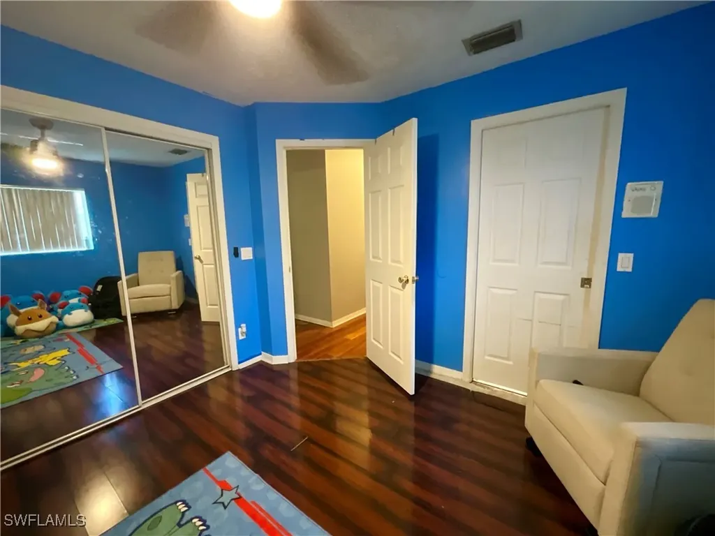 2117 SE 9th Terrace Cape Coral FL 33990