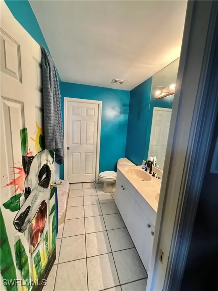2117 SE 9th Terrace Cape Coral FL 33990