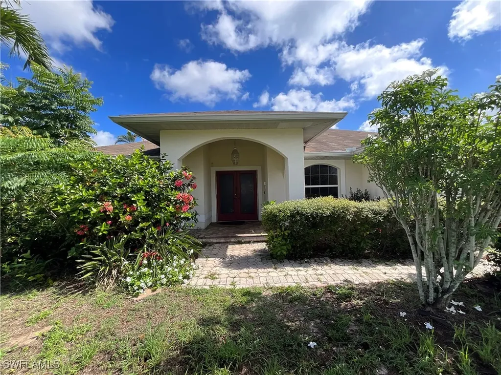 2117 SE 9th Terrace Cape Coral FL 33990