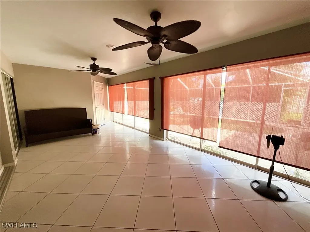 2117 SE 9th Terrace Cape Coral FL 33990