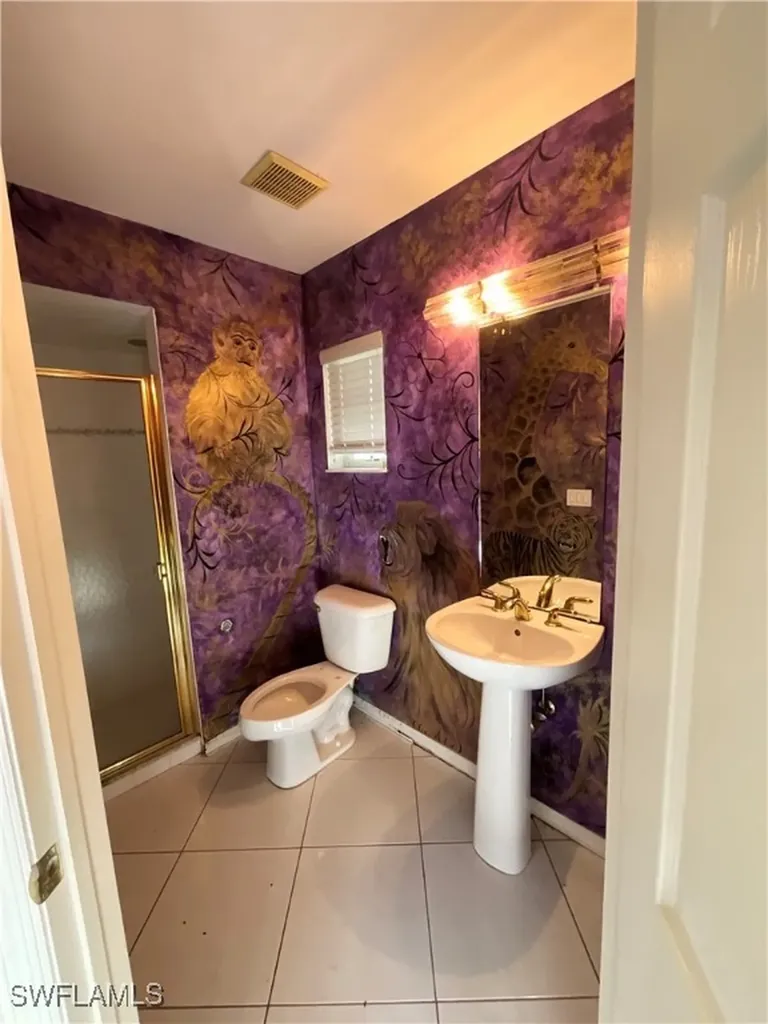 2117 SE 9th Terrace Cape Coral FL 33990