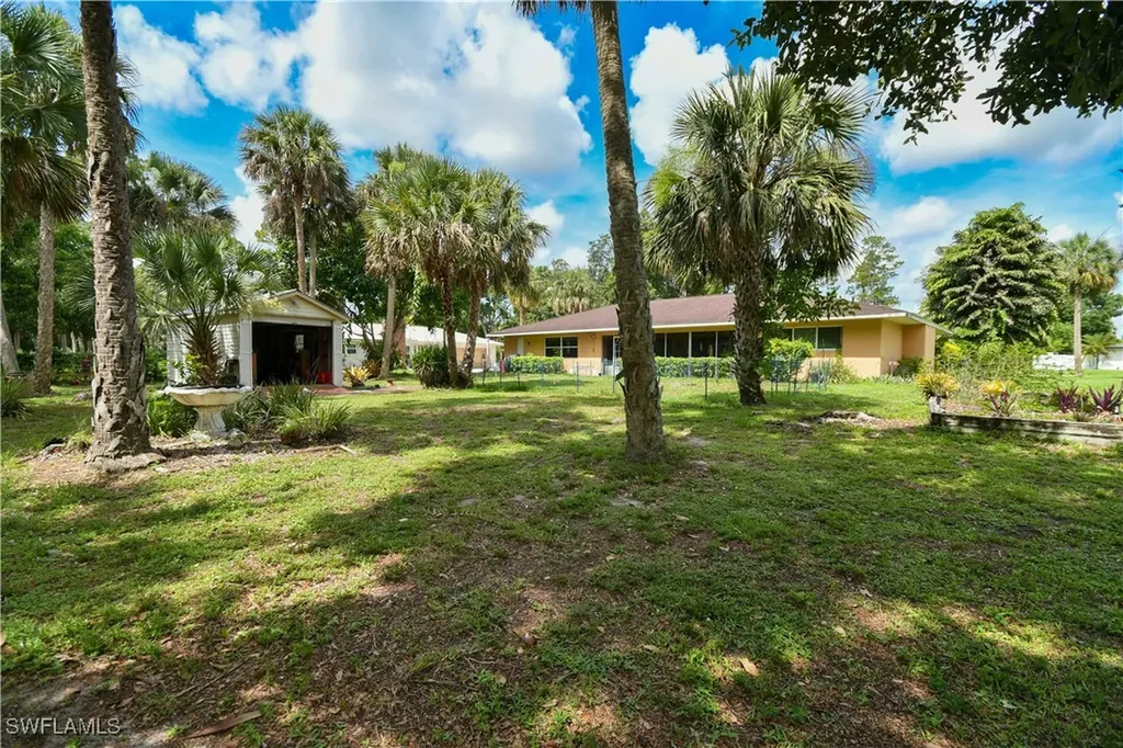 212 Lake Avenue Lehigh Acres FL 33936