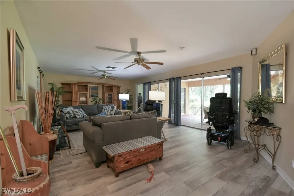 212 Lake Avenue Lehigh Acres FL 33936