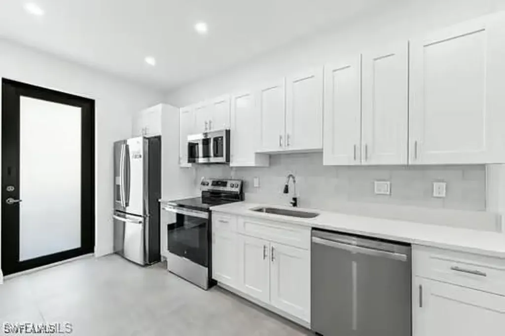 11681 Pawley Avenue Bonita Springs FL 34135