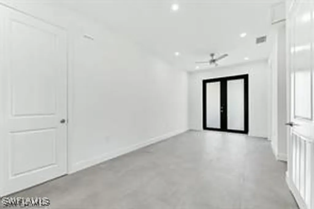 11681 Pawley Avenue Bonita Springs FL 34135