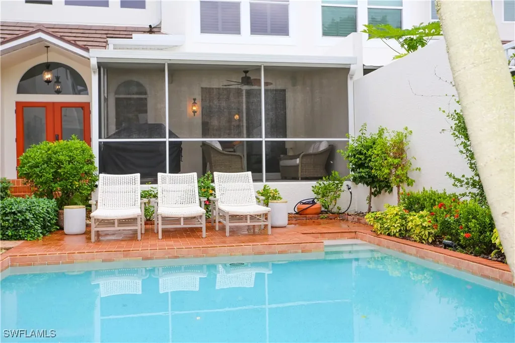 1136 6th Street S Naples FL 34102