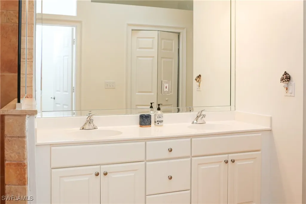 1136 6th Street S Naples FL 34102
