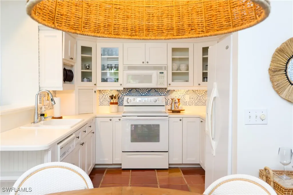 1136 6th Street S Naples FL 34102