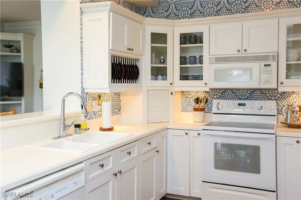 1136 6th Street S Naples FL 34102
