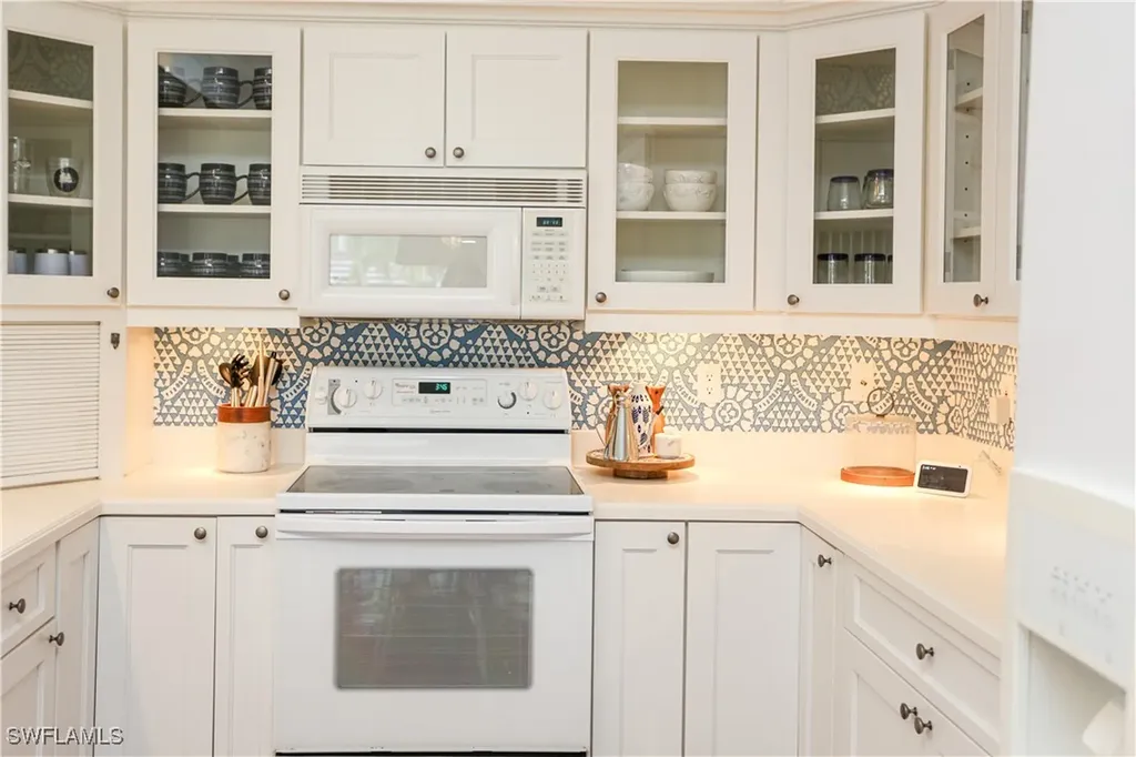 1136 6th Street S Naples FL 34102