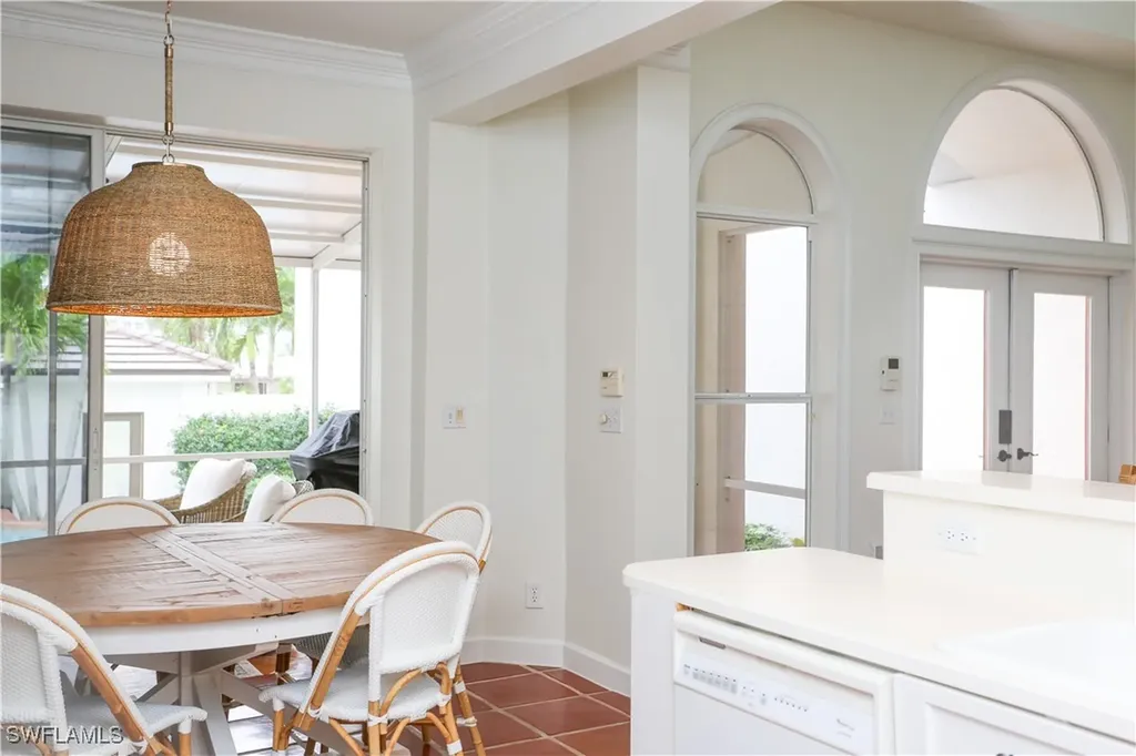 1136 6th Street S Naples FL 34102
