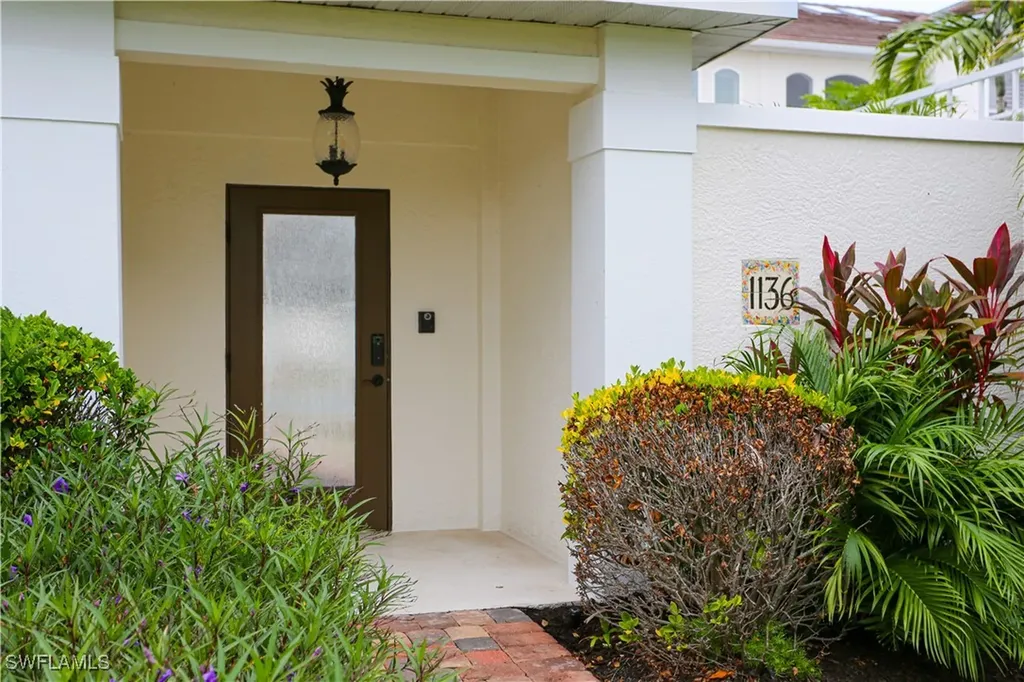 1136 6th Street S Naples FL 34102