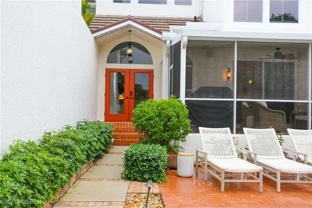 1136 6th Street S Naples FL 34102
