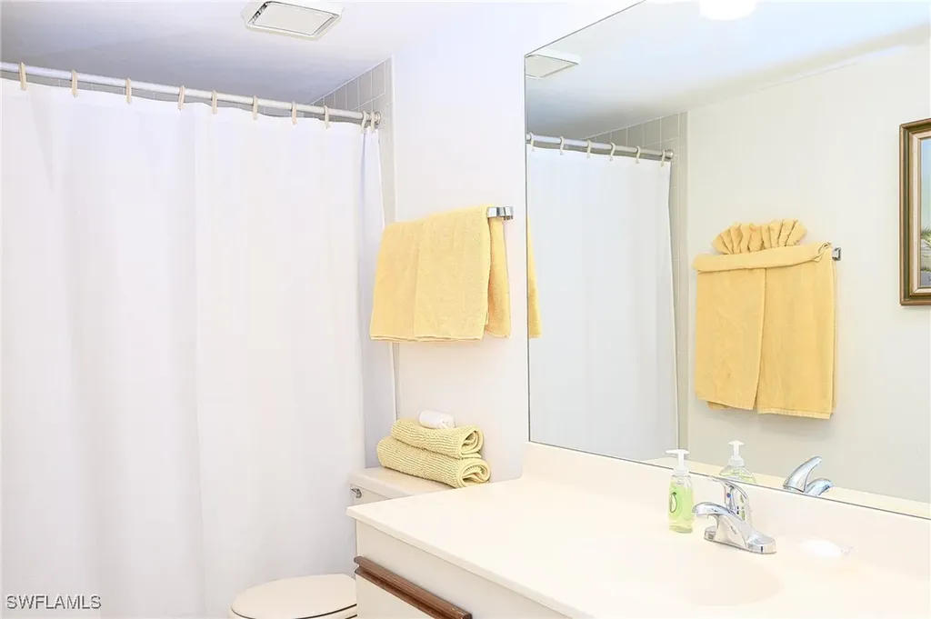 565 Beachwalk Circle Naples FL 34108