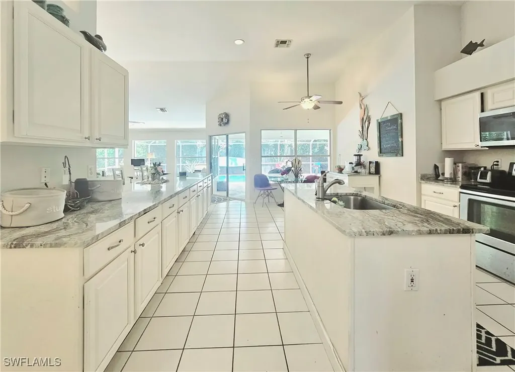 6708 Sloane Place Naples FL 34104