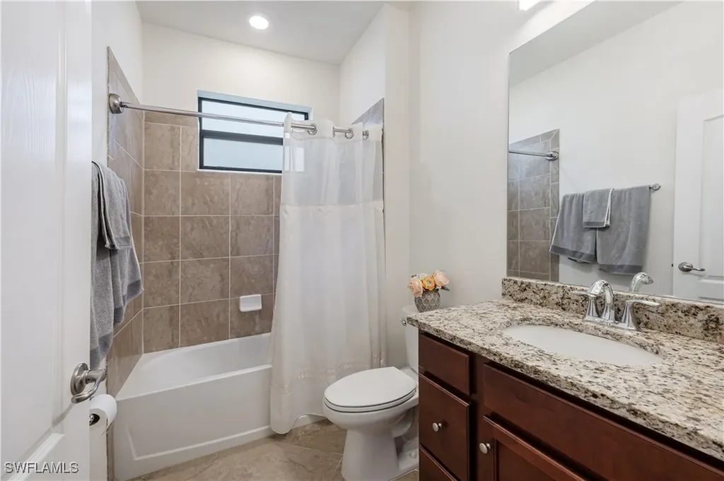 9425 Glenforest Drive Naples FL 34120