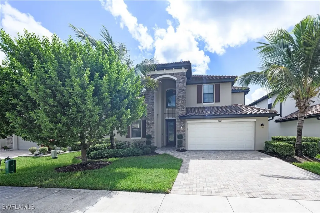 9425 Glenforest Drive Naples FL 34120
