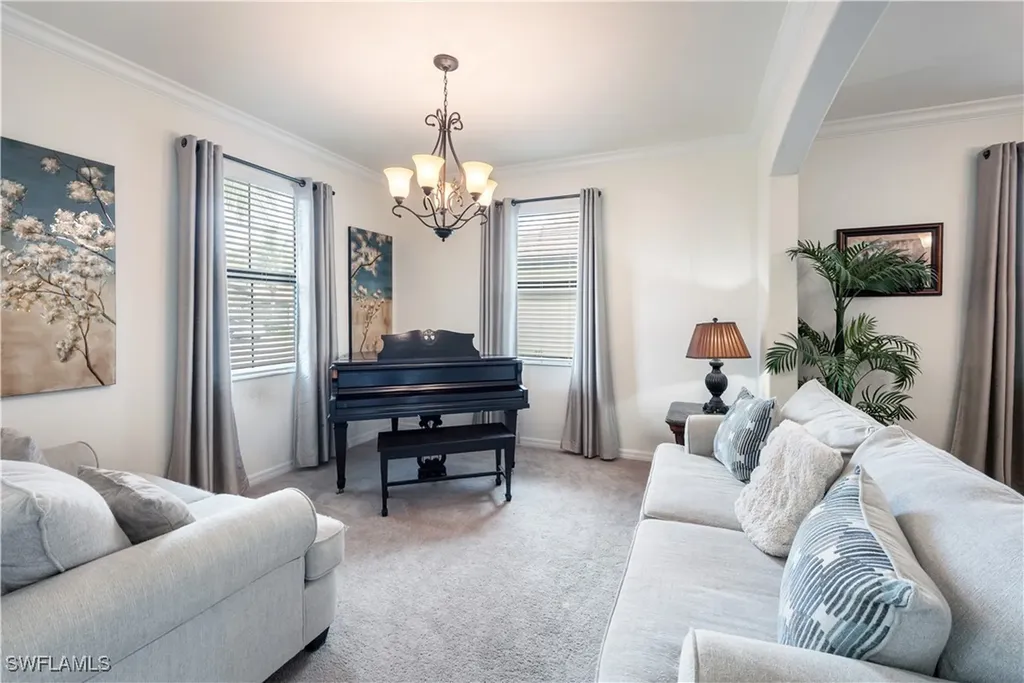 9425 Glenforest Drive Naples FL 34120