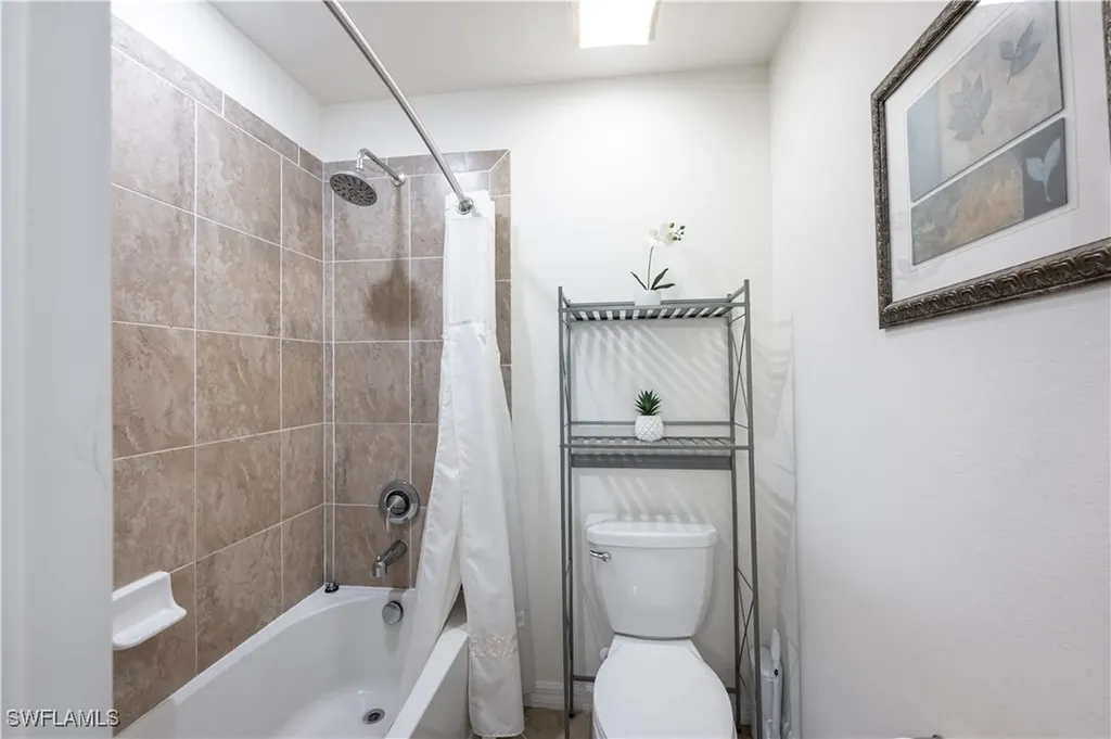 9425 Glenforest Drive Naples FL 34120